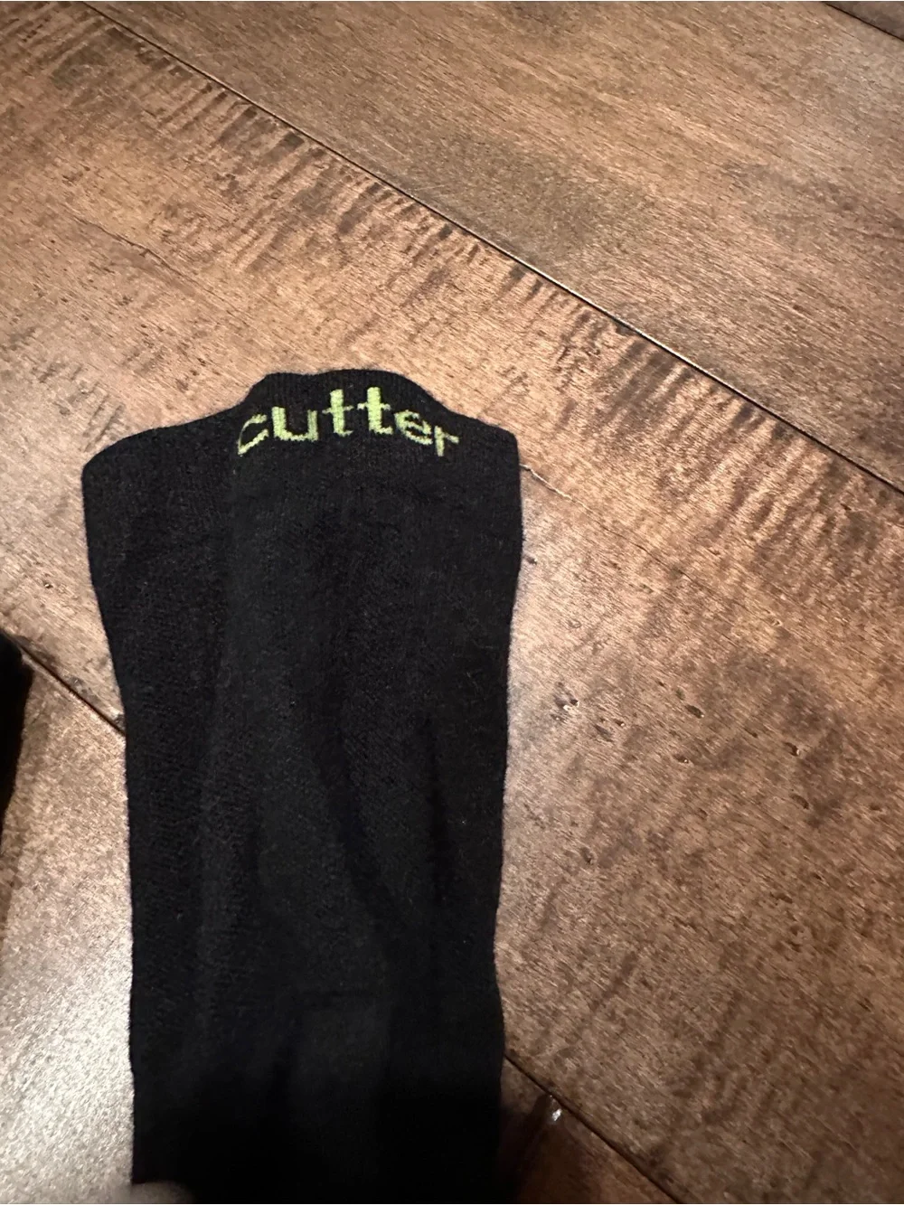 Cutter cycling or running arm warmers with cut out for them women’s size small